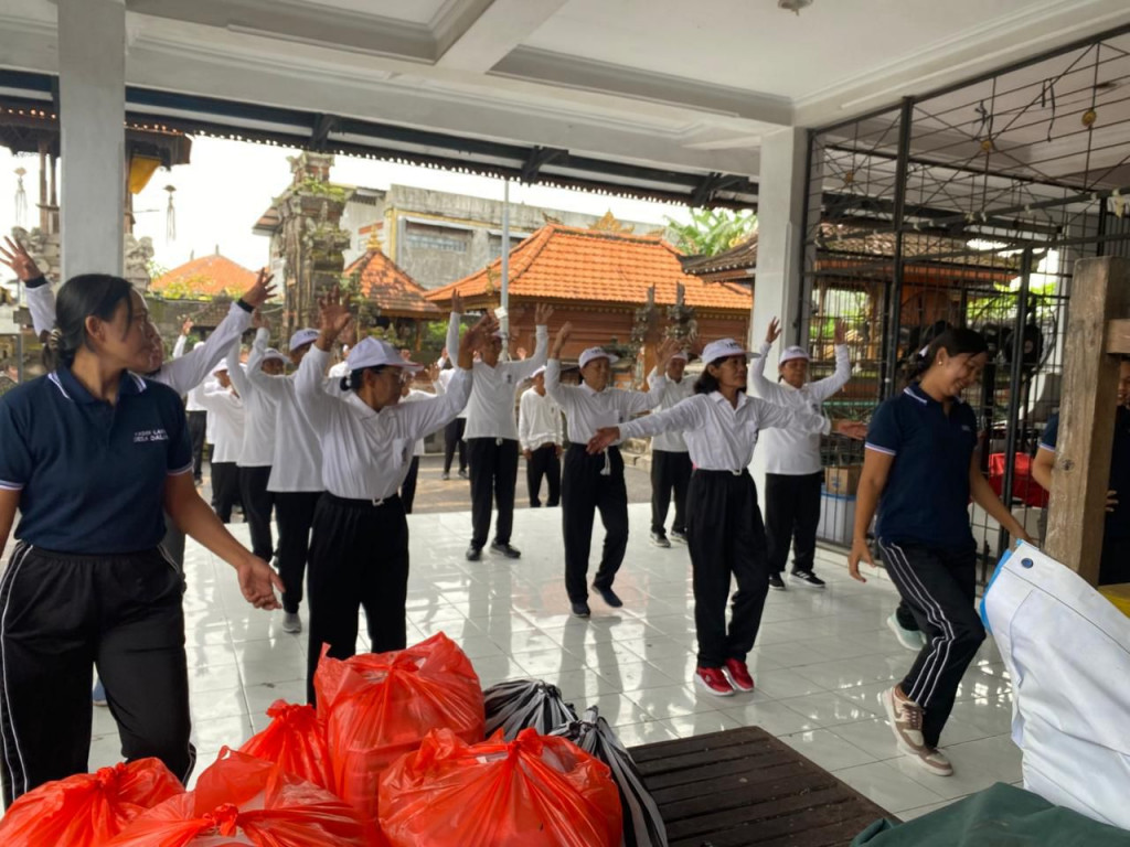 Giat Posyandu Lansia Banjar Dukuh, Wujudkan Hidup Aktif dan Bugar